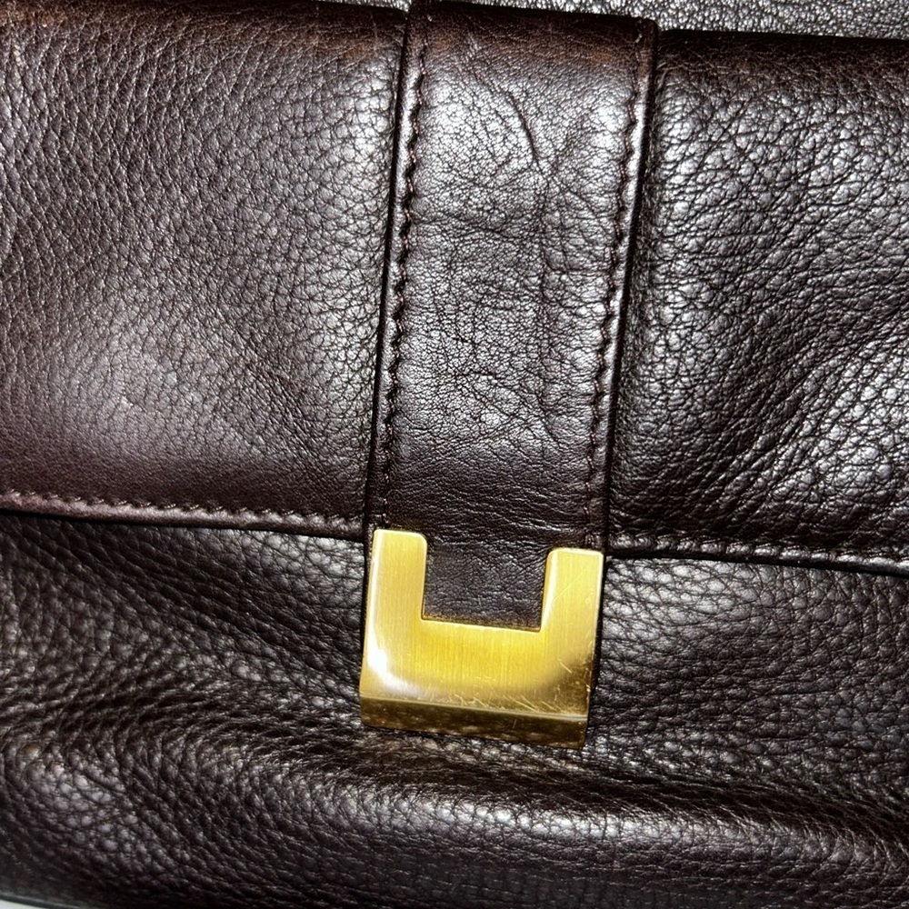Pre loved chocolate brown Leather crossbody Bag - Picture 4 of 17